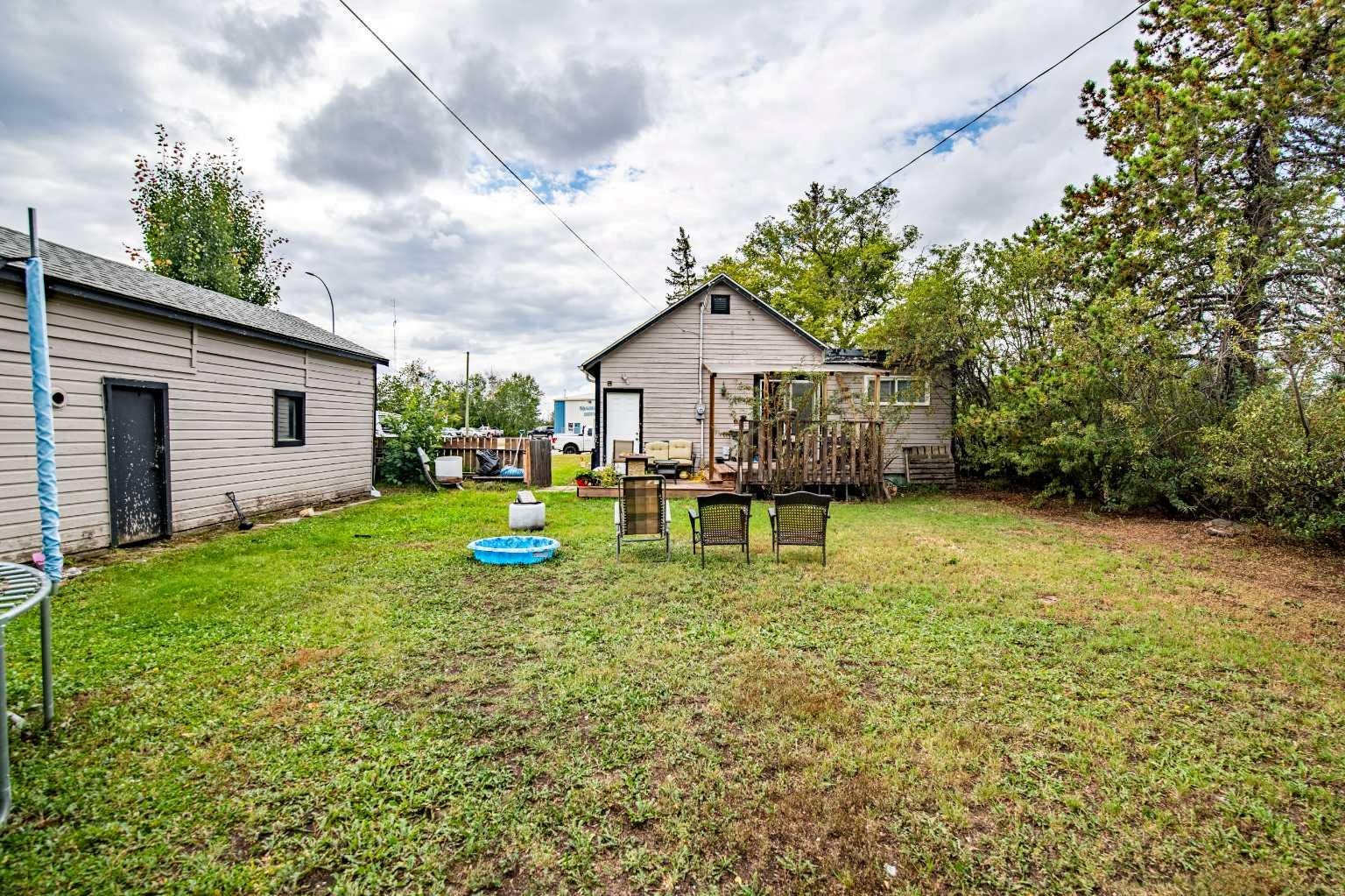 5107 Broadway Avenue