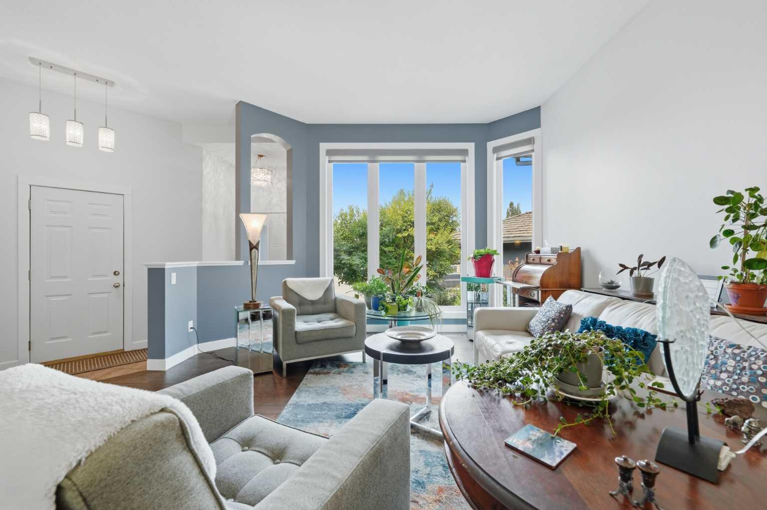 427 Douglas Ridge Mews SE