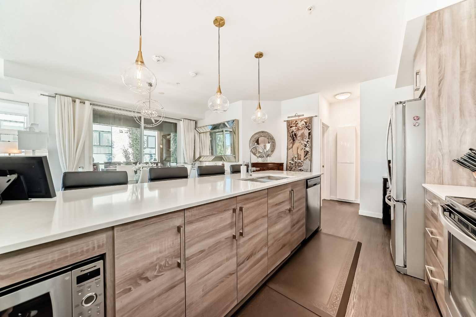 122 Mahogany Centre SE 202