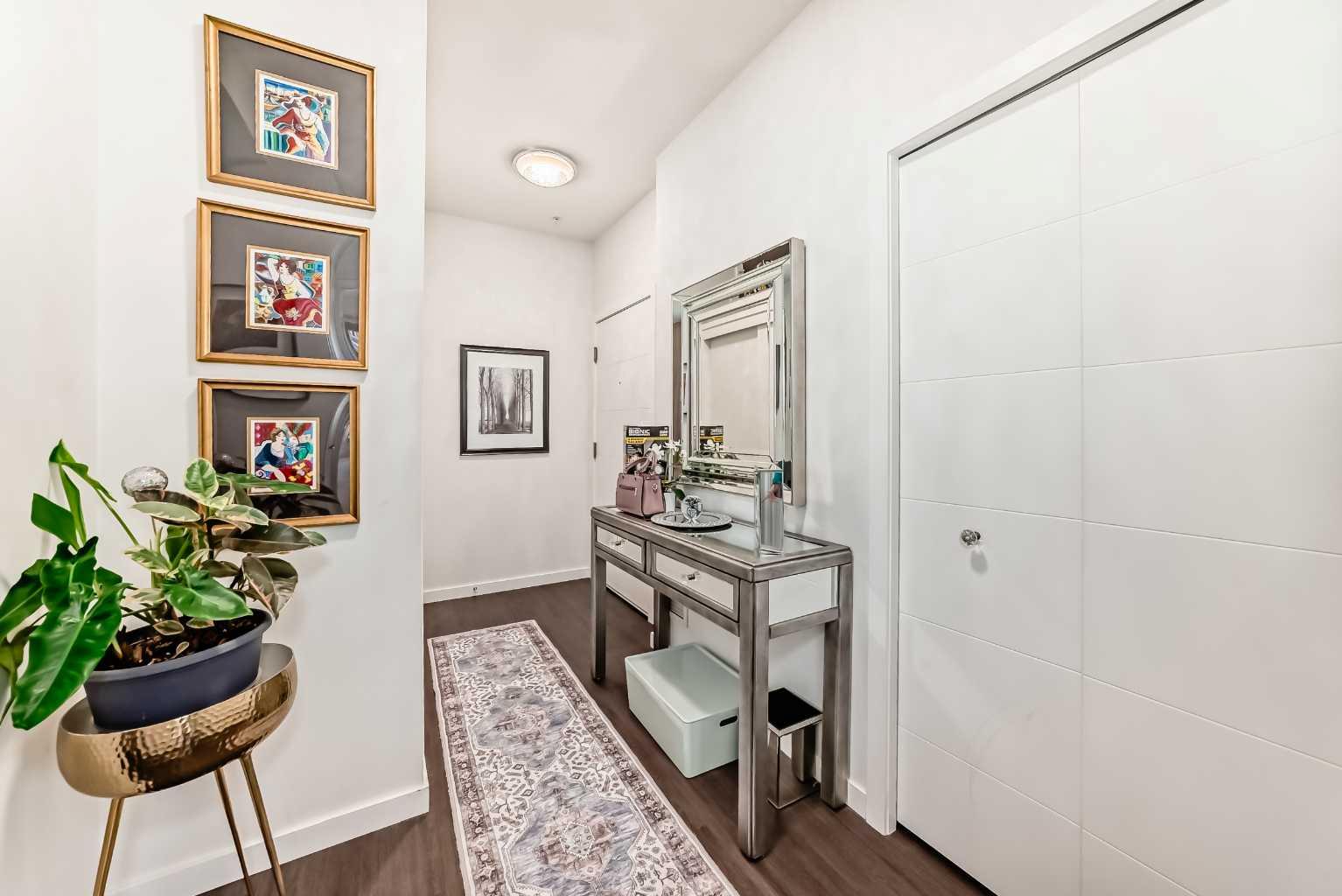 122 Mahogany Centre SE 202