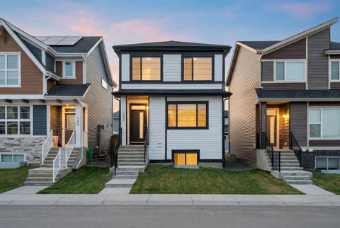 153 Edith Way NW Calgary AB T3R 2B8