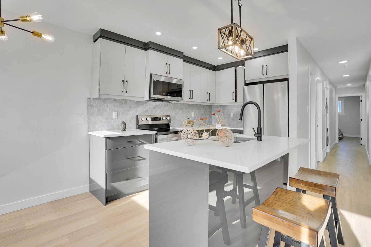 1306 Berkley Drive NW