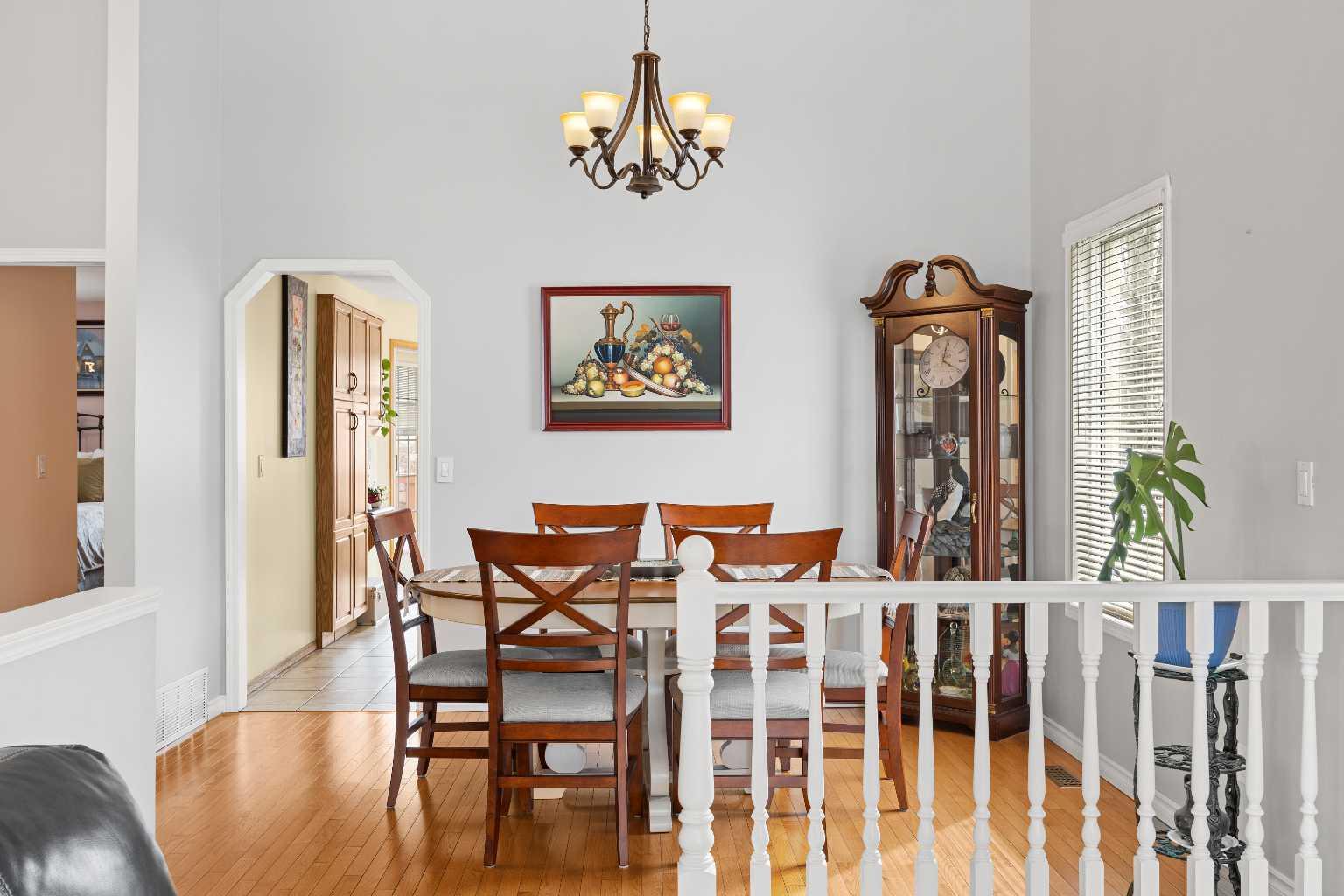 1331 Sunvista Way SE