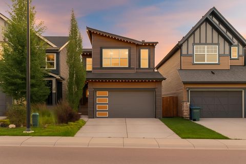 Photo of 96 Belmont Terrace SW, Calgary, AB T2X 4H5 (MLS # A2260716) Photo of 96 Belmont Terrace SW, Calgary, AB T2X 4H5 (MLS # A2260716)