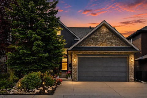 Photo of 44 Strathlea Close SW, Calgary, AB T3H 5C6 (MLS # A2338189)