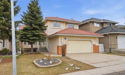 Photo of 163 Sandringham Road NW, Calgary, AB T3K 3Y5 (MLS # A2302839)