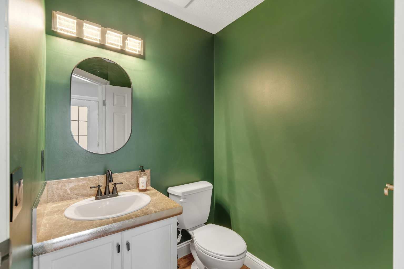 1205 Signal Hill Green SW