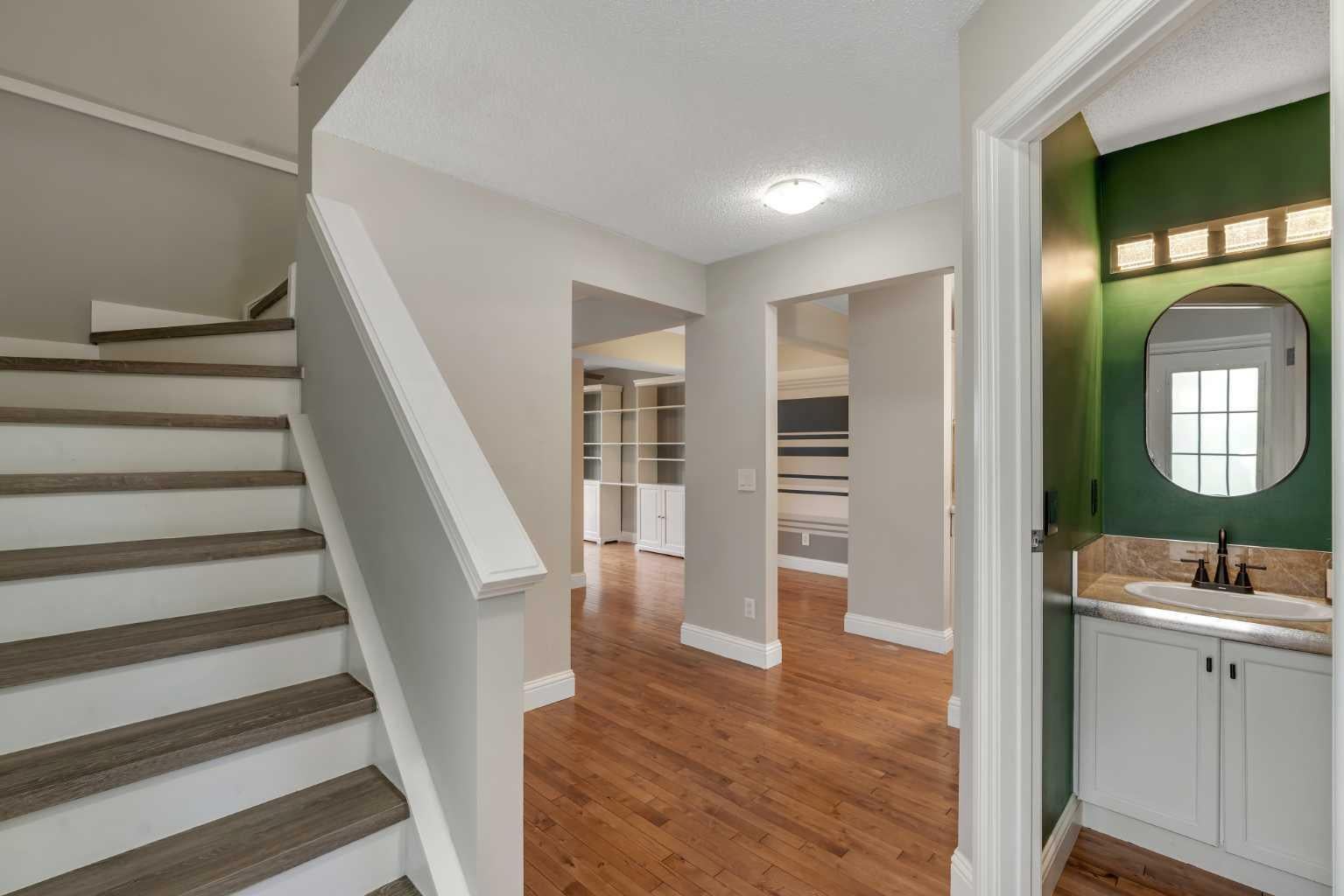 1205 Signal Hill Green SW