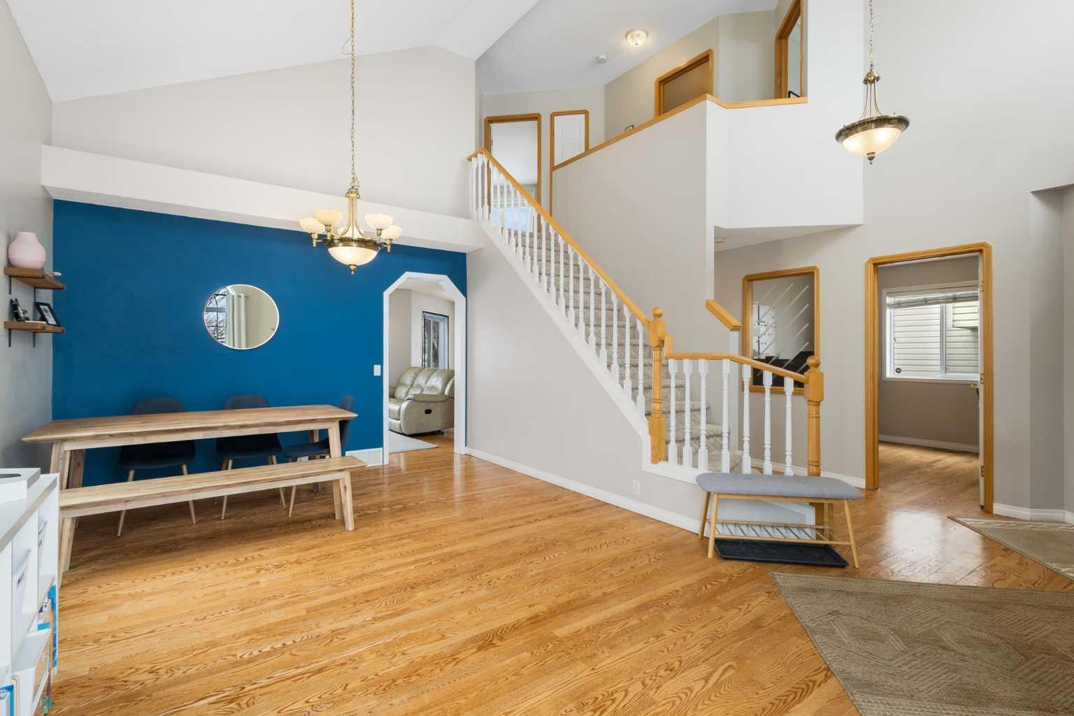 136 Douglas Glen Heath SE