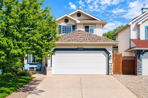 Photo of 136 Douglas Glen Heath SE, Calgary, AB T2Z 2N1 (MLS # A2322605)