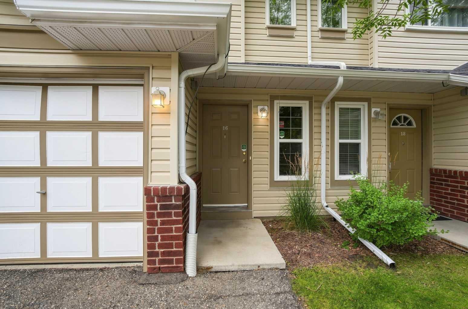 16 Harvest Glen Heights NE