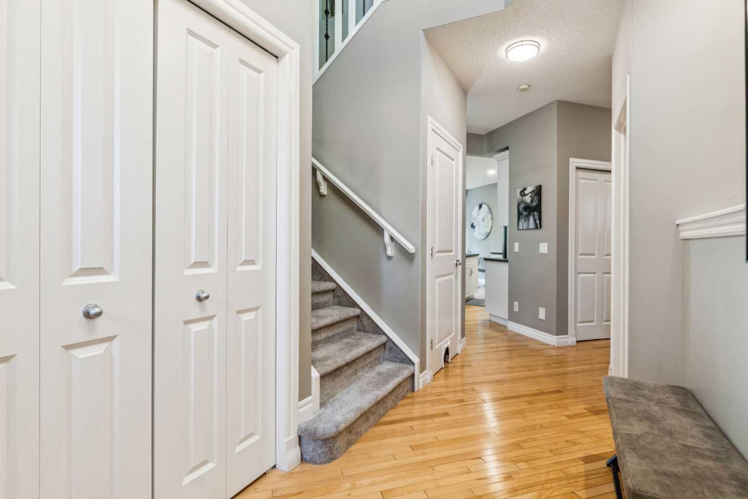 58 Cougar Plateau Way SW