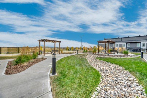 200 Seton Circle SE 6112
