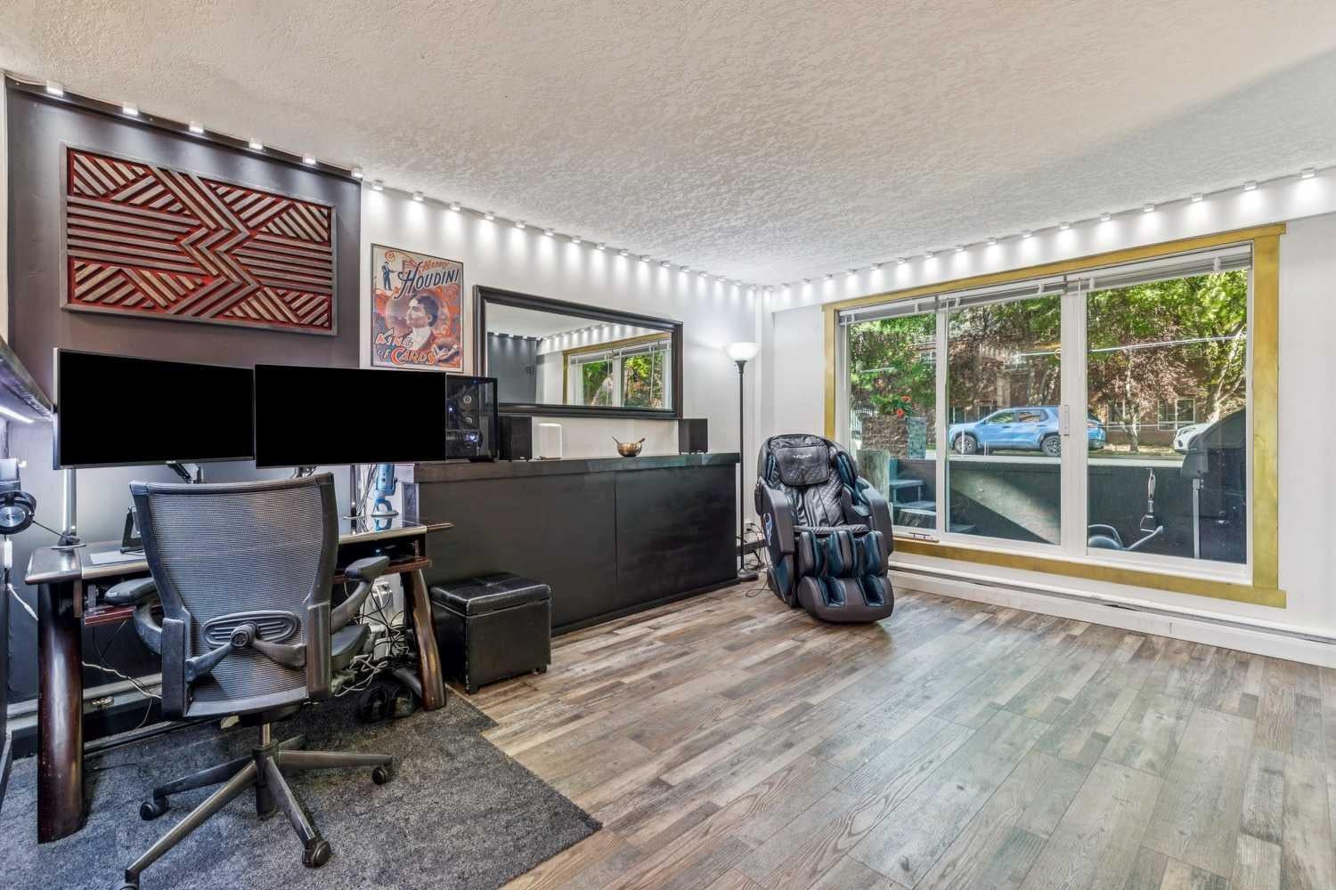 215 25 Avenue SW 101