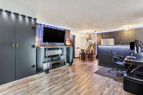 Photo of 215 25 Avenue SW #101, Calgary, AB T2S 0L2 (MLS # A2343205)