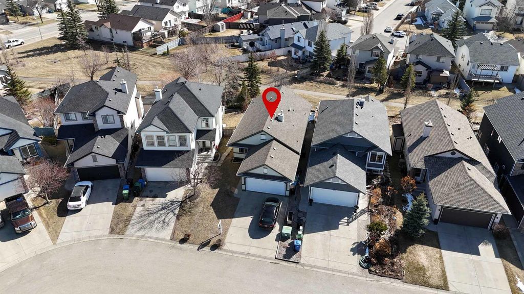 Photo of 44 Somerglen Heath SW, Calgary, AB T2Y 4A3 (MLS # A2299369)