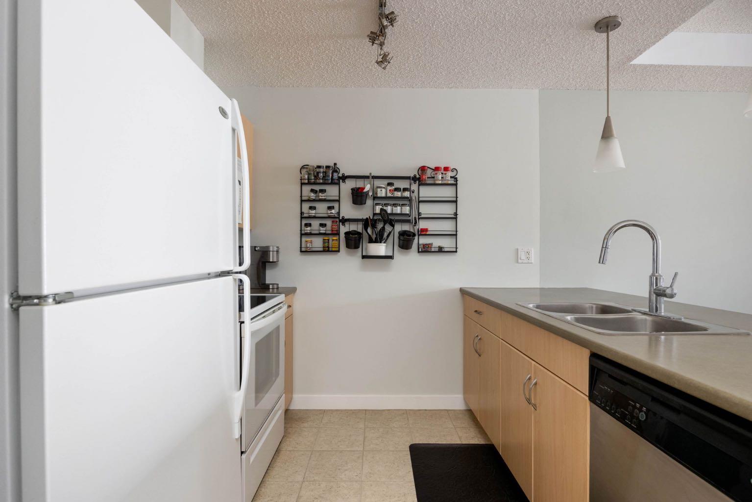 136C Sandpiper Road 401