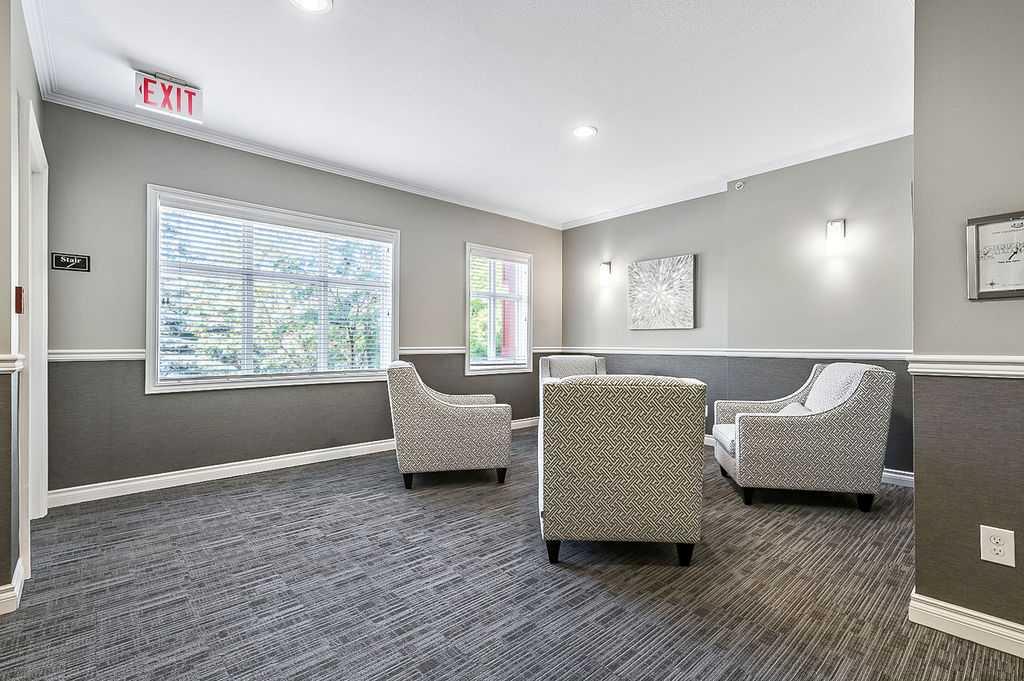 3221 Lake Fraser Green SE