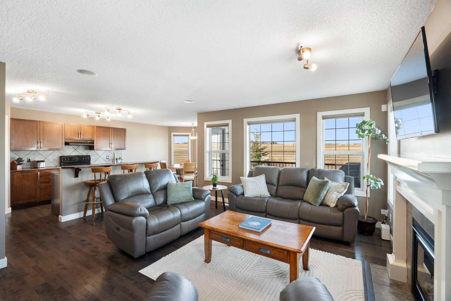 5 Bridlecrest Court SW