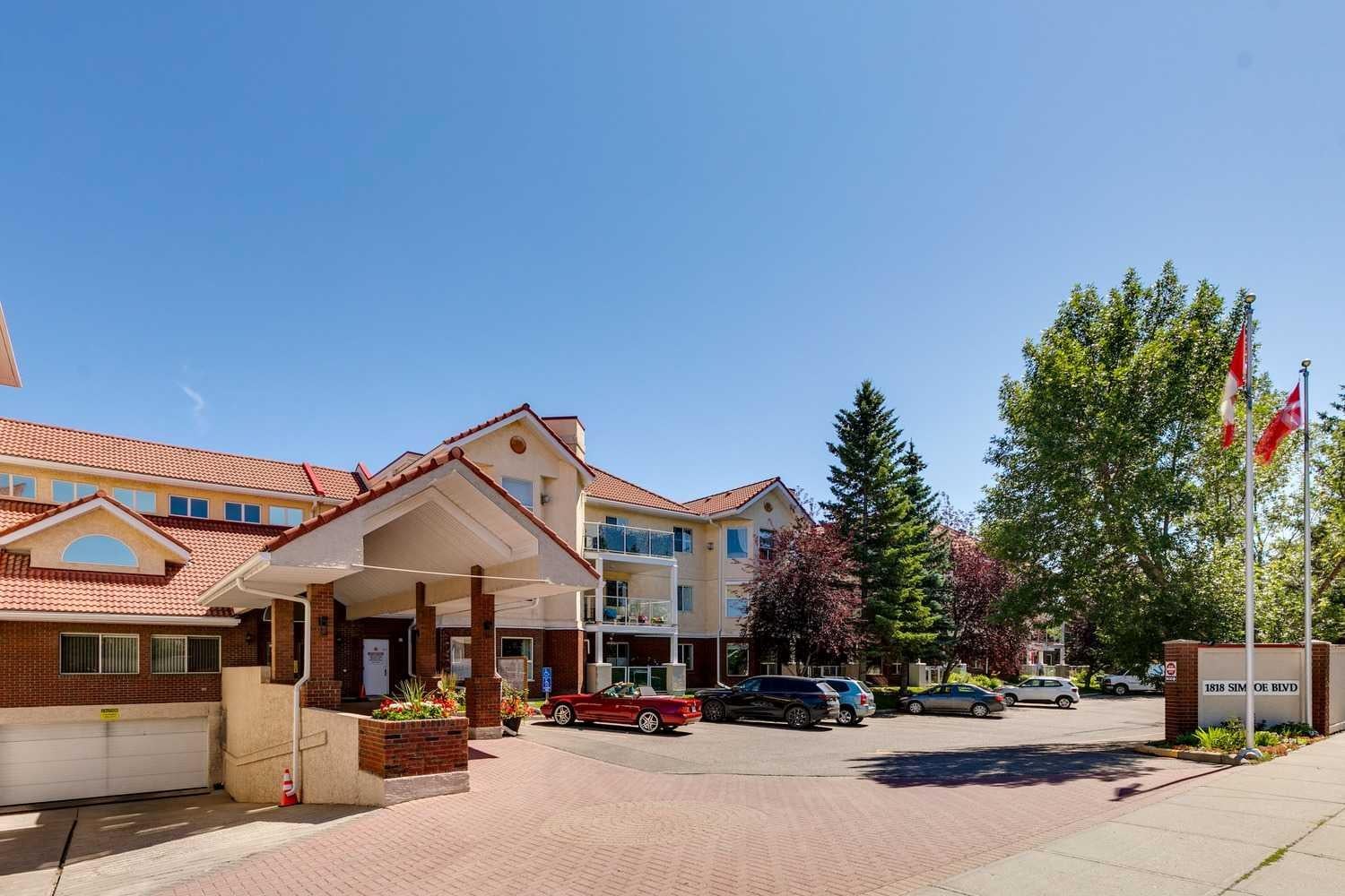 1818 Simcoe Boulevard SW 3238