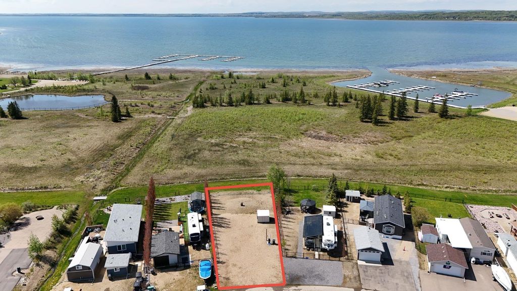 Photo of 10046 Township Road 422 Road #205, Rural Ponoka County, AB T4J 1V9 (MLS # A2292104)