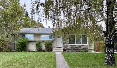 Photo of 328 86 Avenue SE, Calgary, AB T2H 1N7 (MLS # A2335744)
