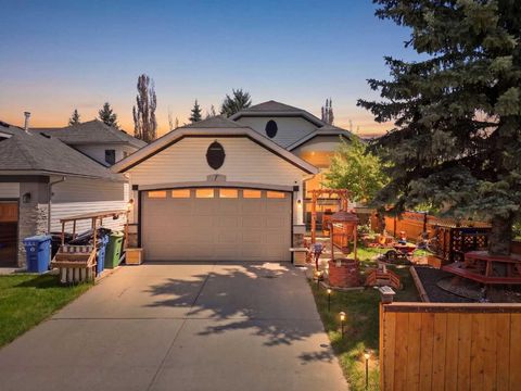 Photo of 7 Chaparral Road SE, Calgary, AB T2X 3J6 (MLS # A2304873)