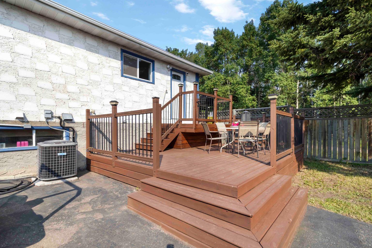 150 Hilltop Crescent