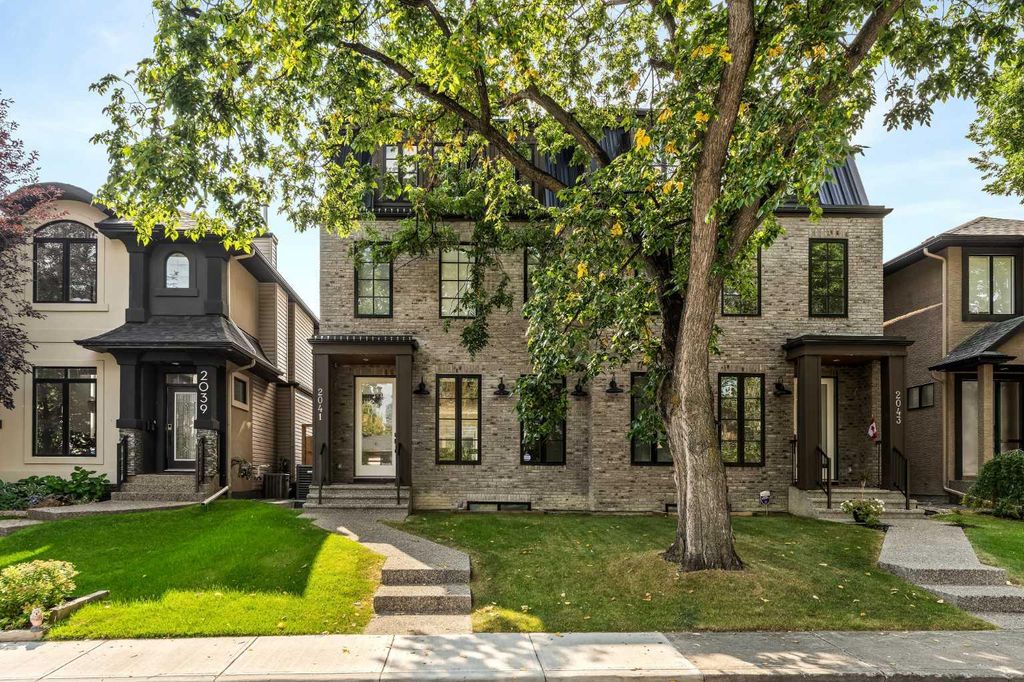 Photo of 2041 47 Avenue SW, Calgary, AB T2T 2S7 (MLS # A2279392)