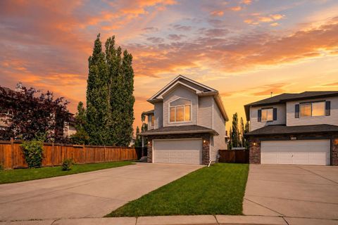Photo of 444 Rainbow Falls Way, Chestermere, AB T1X 1S6 (MLS # A2323843)