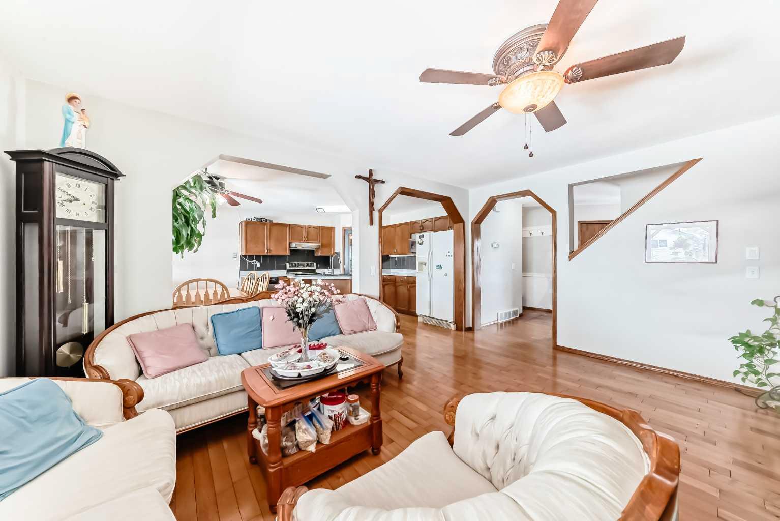 49 Applewood Court SE