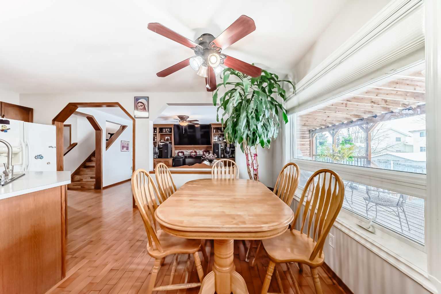 49 Applewood Court SE