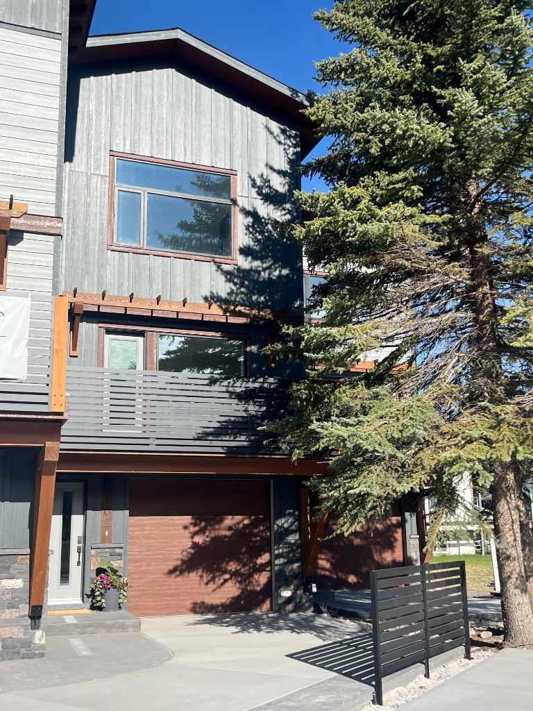 1413 Mountain Avenue 102