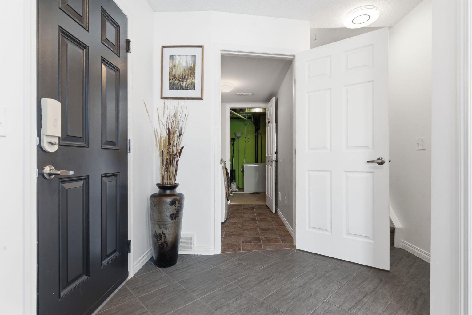 405 Windstone Grove SW