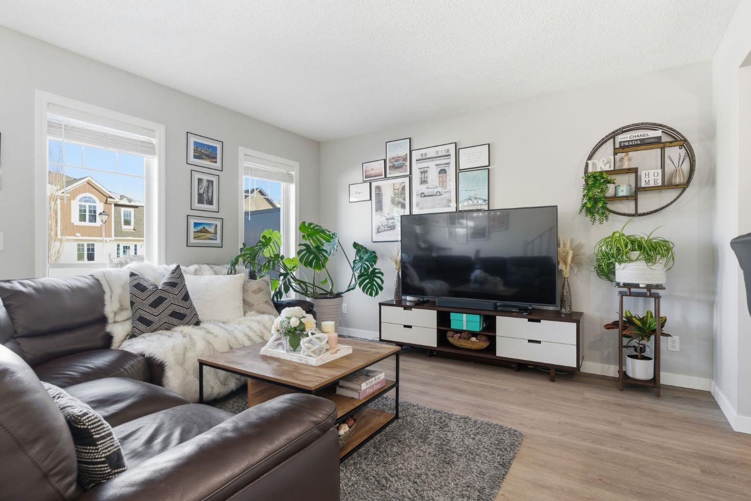 405 Windstone Grove SW