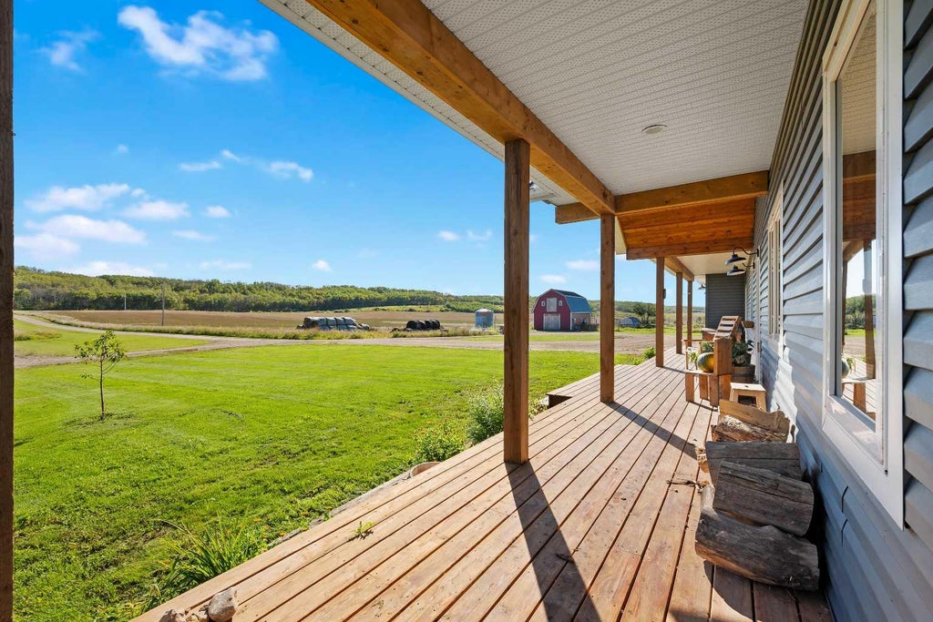 Photo of Part of SE 27-45-27W3, Rural, SK S0M 1P0 (MLS # A2348028)