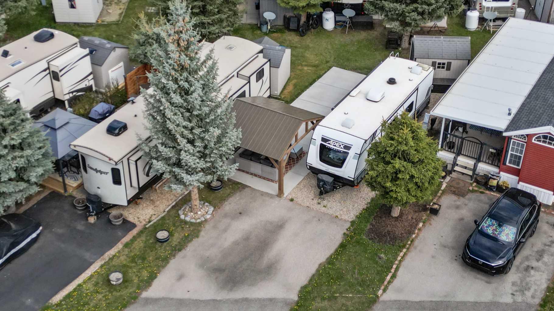 370165 79 Street E 115