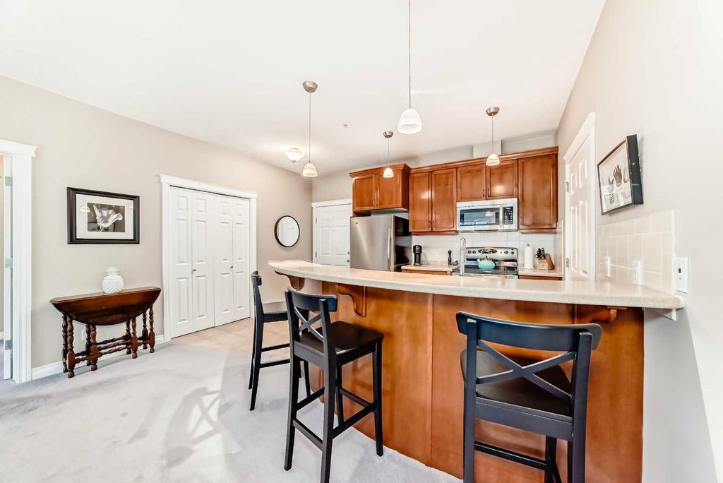 Photo of 24 Hemlock Crescent SW #4304, Calgary, AB T3C 2Z1 (MLS # A2282010)