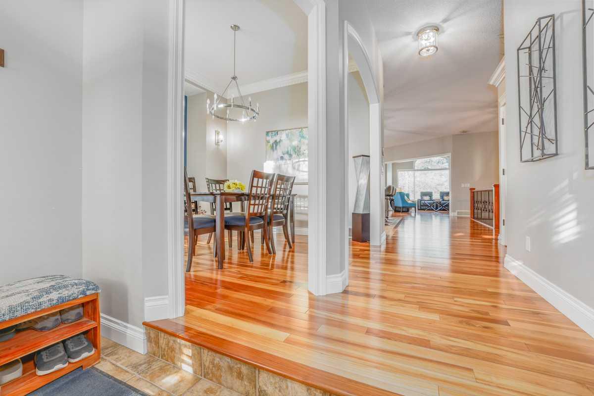 462 Crystal Green Manor