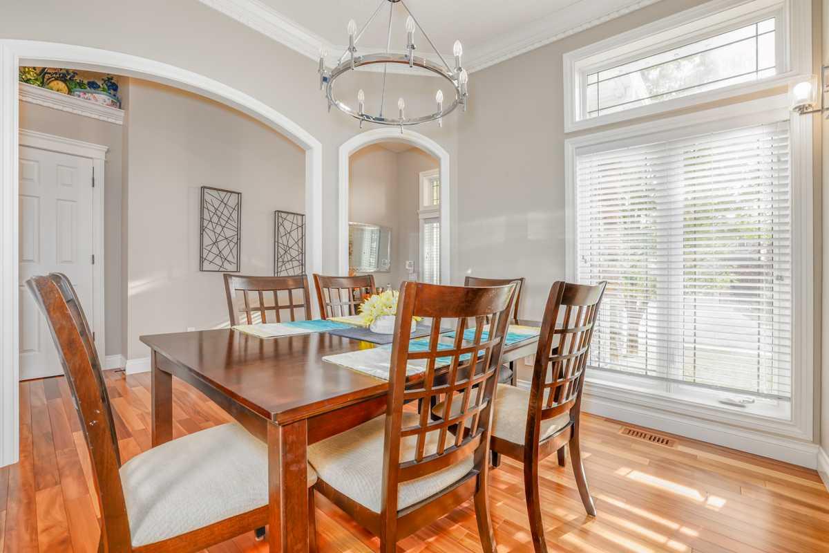 462 Crystal Green Manor