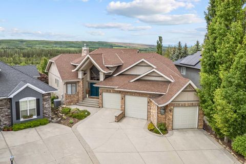 Photo of 13 Discovery Rise SW, Calgary, AB T3H 4N6 (MLS # A2322070)