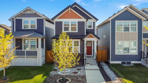 231 Lavender Manor SE Calgary AB T3S 0G8