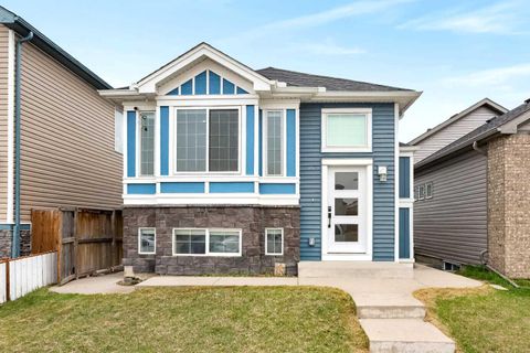 Photo of 125 Saddlefield Crescent NE, Calgary, AB T3J 4Z8 (MLS # A2297334)