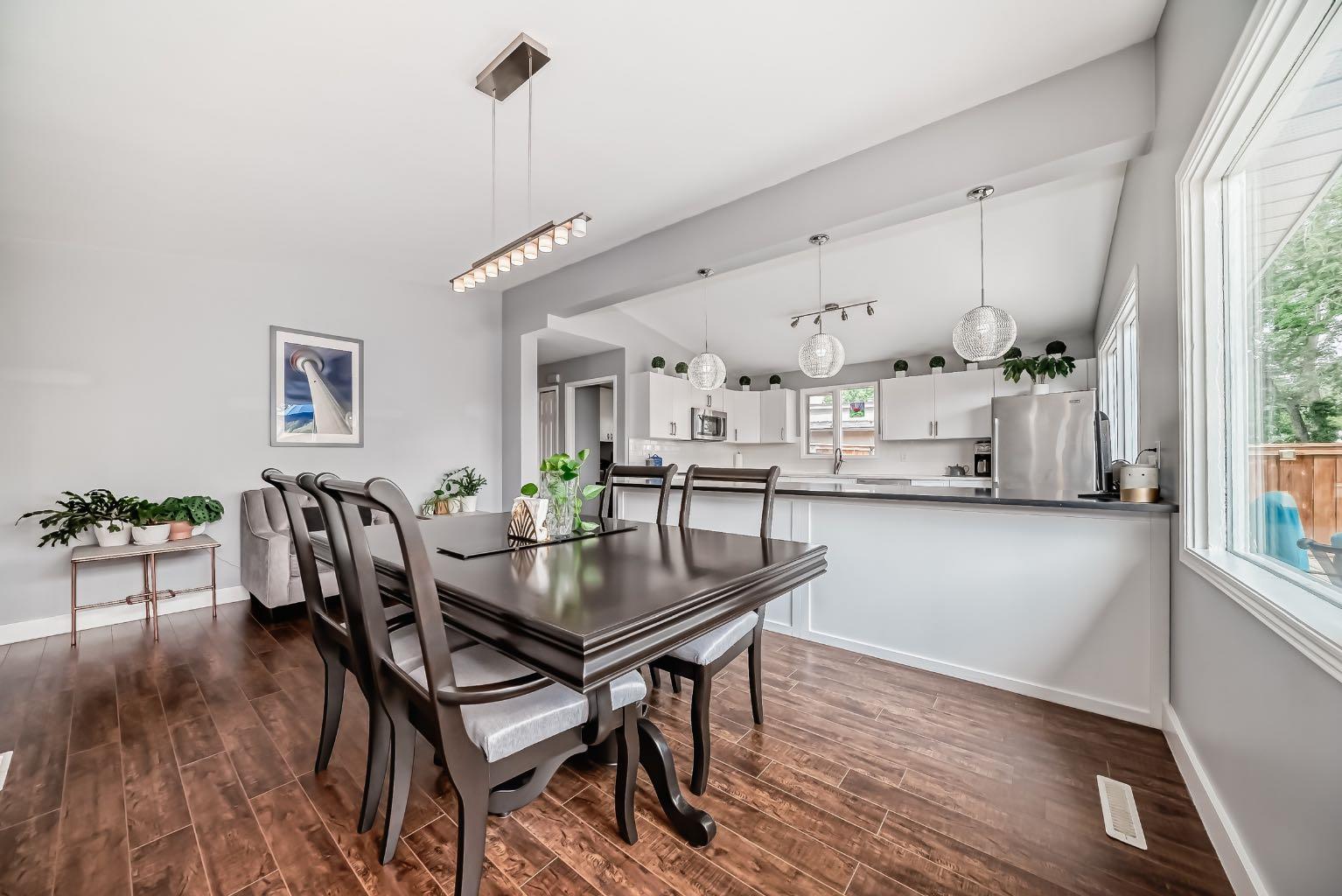 5519 Buckthorn Road NW