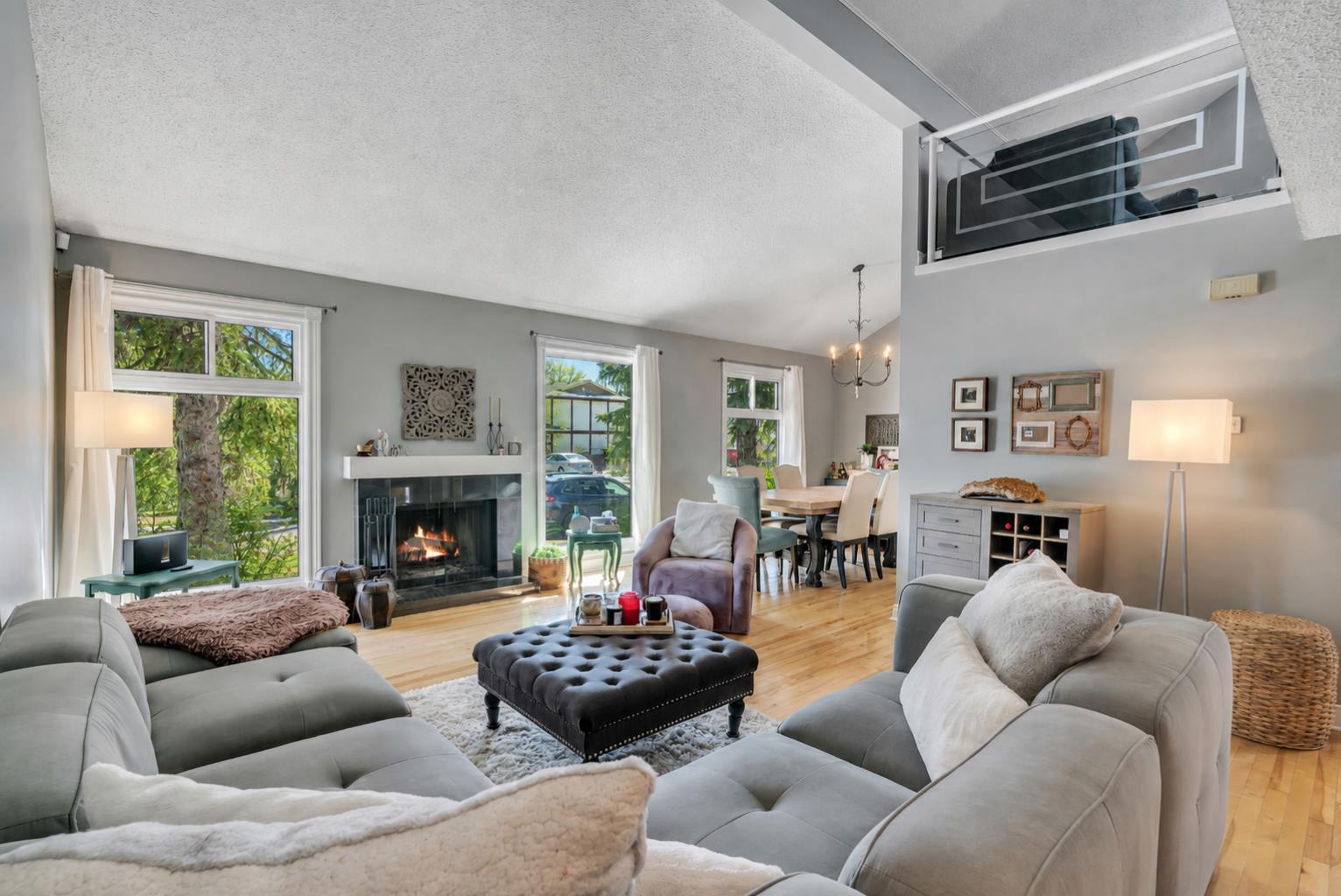 12 Oakvale Place SW