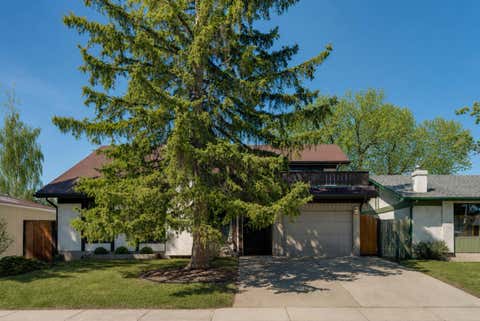 Photo of 12 Oakvale Place SW, Calgary, AB T2V 1H4 (MLS # A2337271)