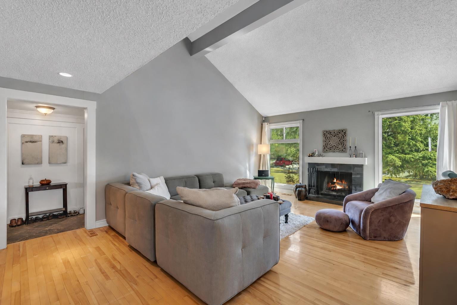 12 Oakvale Place SW