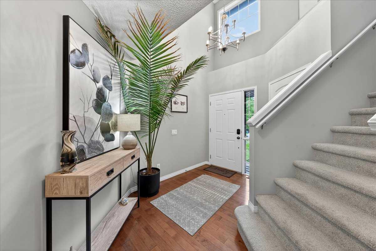 132 Tuscany Meadows Common NW