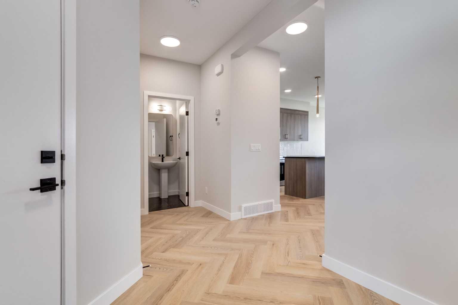 82 Agate Road