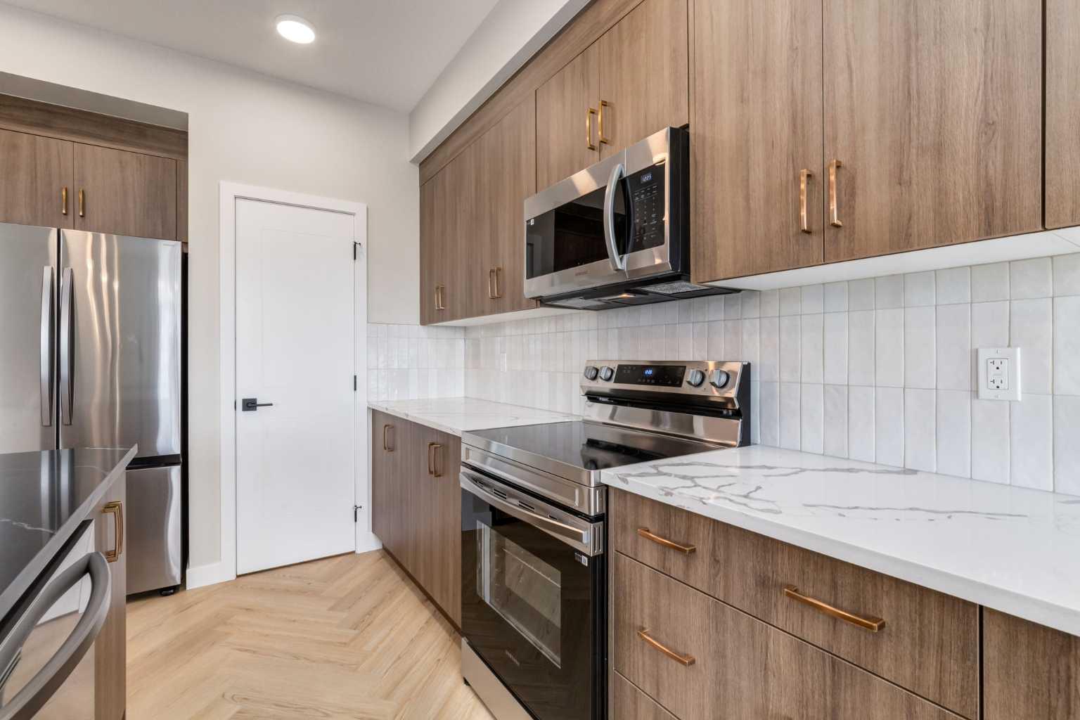 82 Agate Road